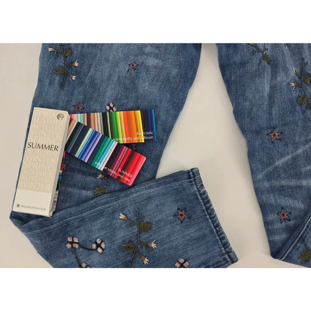 Lucky Brand  Button Fly Sienna Slim Boyfriend Embroidered‎ Distructed Jeans